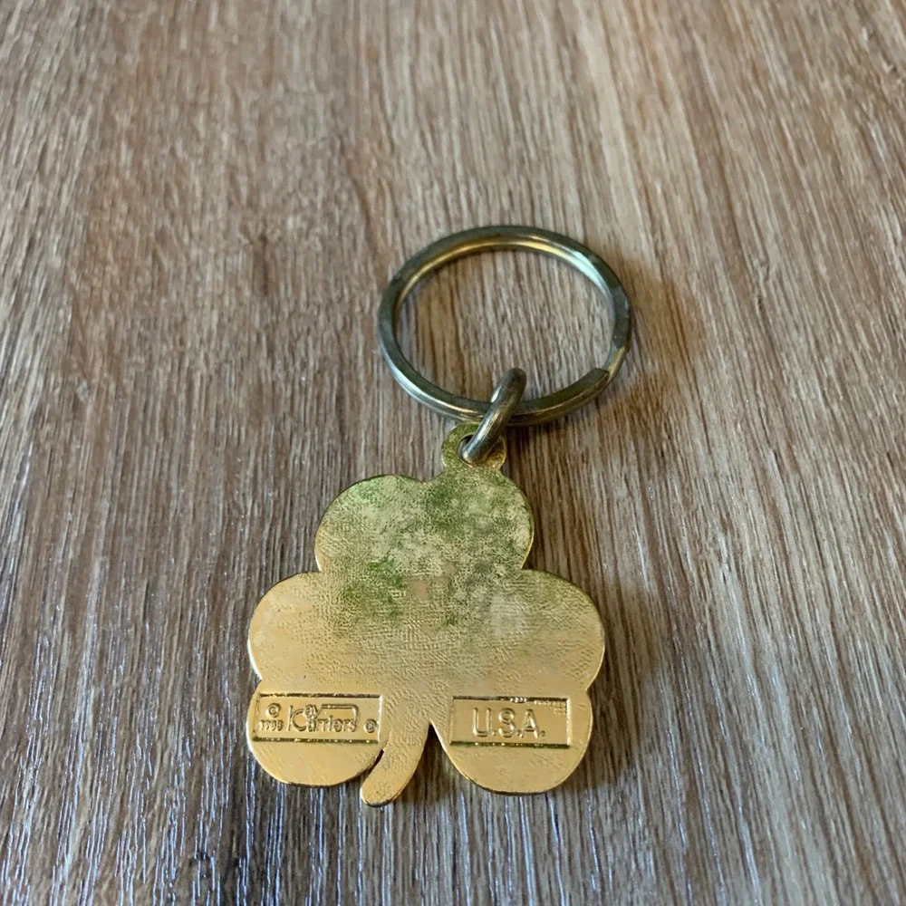 Vintage 90s Notre Dame enameled four-leaf clover keychain in green gold
